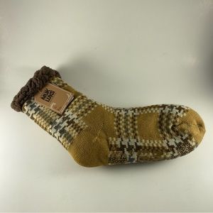 NEW Muk Luks Cabin Socks Size S/M 8-10 Camel Colored Shea Infused Lined Plaid